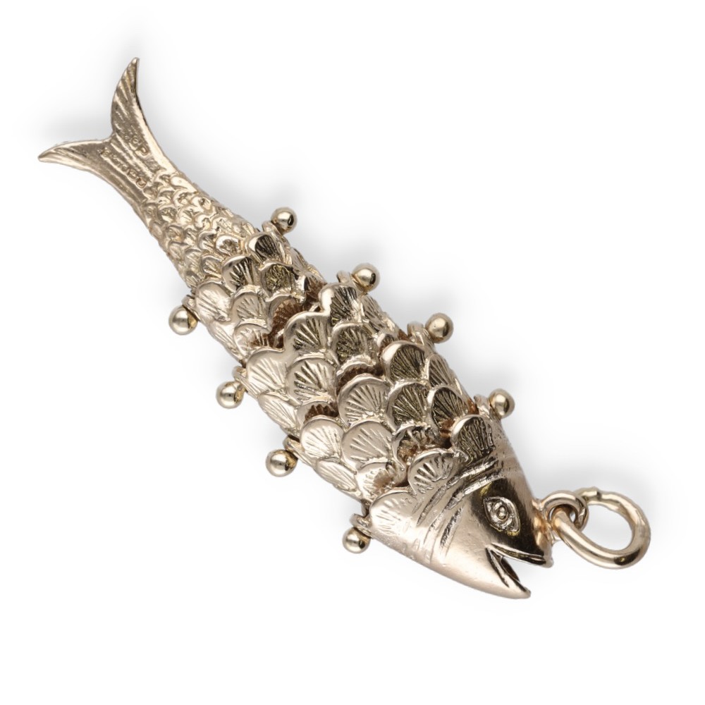 Pendentif Poisson articulé en or 9k travail anglais . 6,40 gr