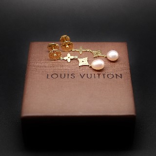 LOUIS VUITTON Earrings Pierced Boucle D'oreille Phrase